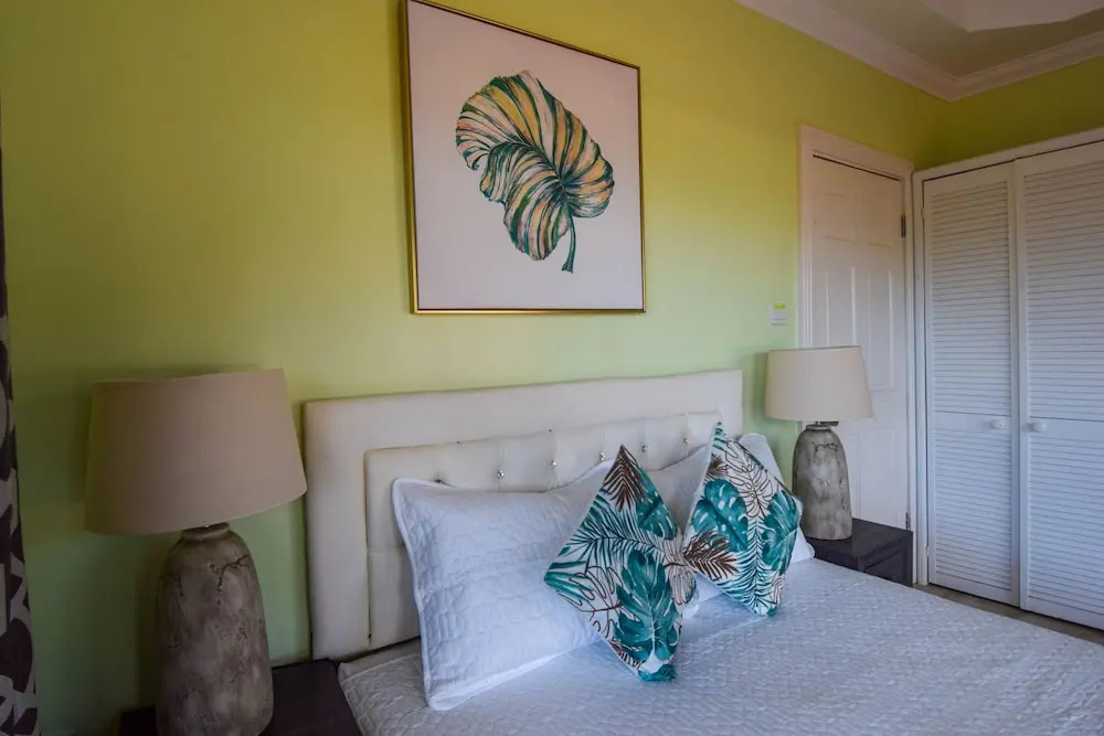 Sea Piton View Apartment- Piton Views & 2 Mins Walk to Beach