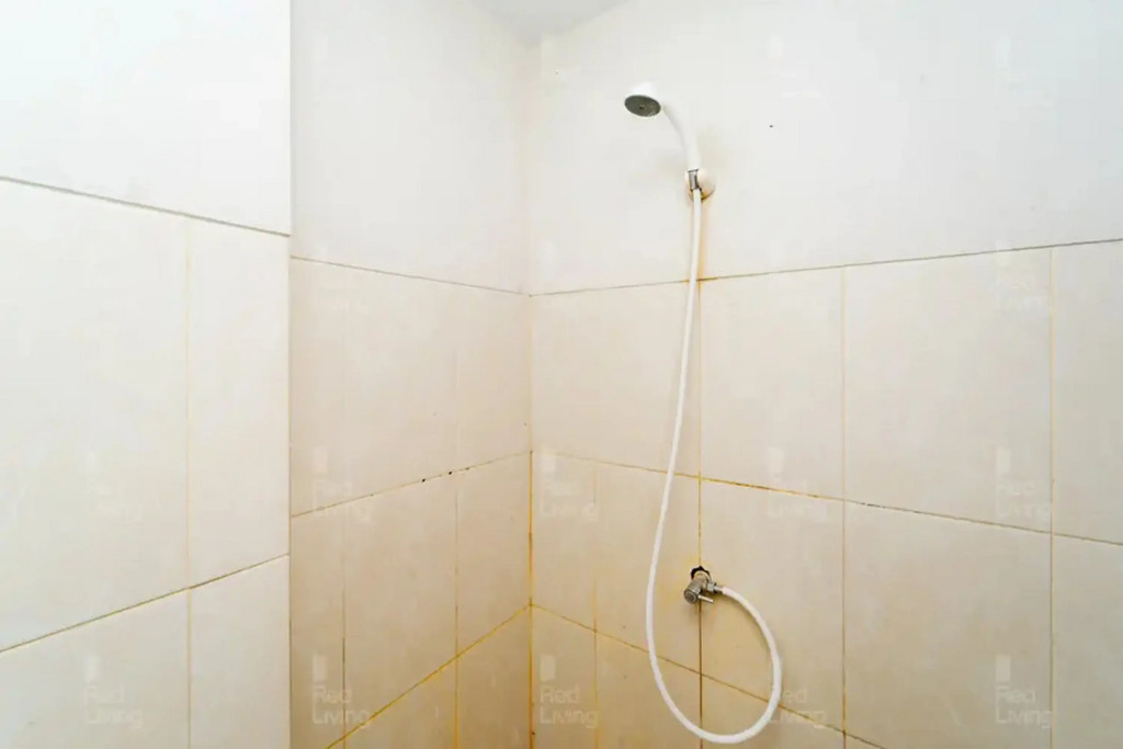 RedLiving Apartemen Green Lake View Ciputat - Pelangi Rooms 3 Tower E