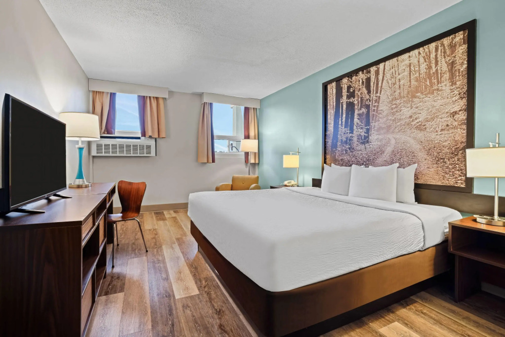 Super 8 by Wyndham Thunder Bay