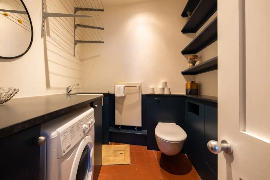 The Stepney Star - Bright & Modern 2BDR with Terrace