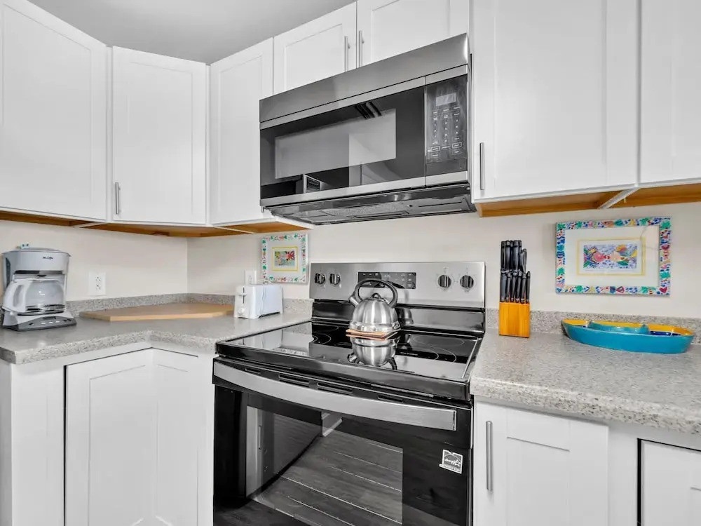 Majestic Beach Towers 1-715