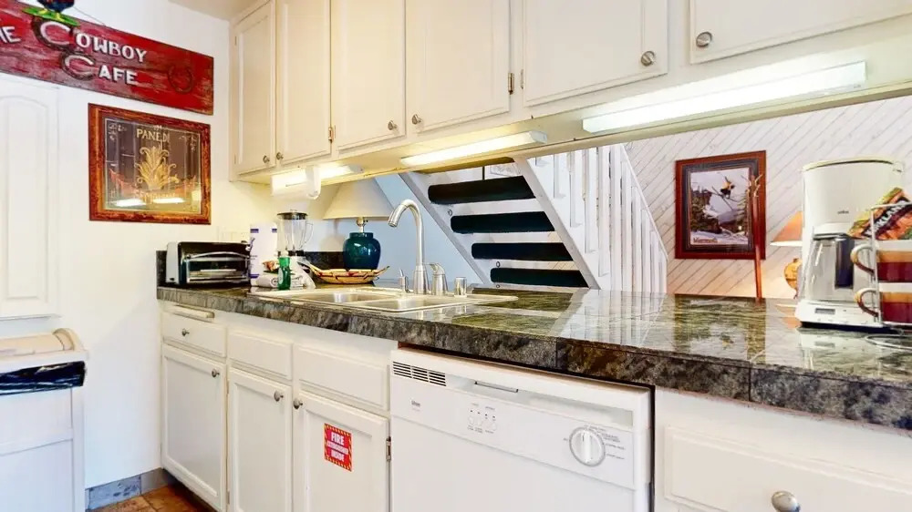 Snowcreek II 202 Remodeled, Light and Bright Condo with Washer Dryer by RedAwning