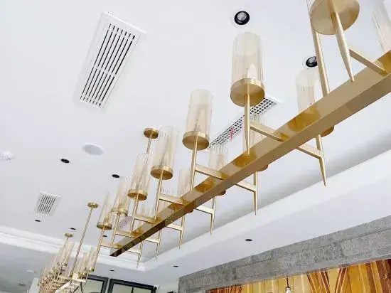 Vienna International Hotel (Rizhao Wanxianghui Wanpingkou Scenic Area Store)
