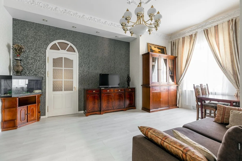 RentWill Serpuhovskaya 33