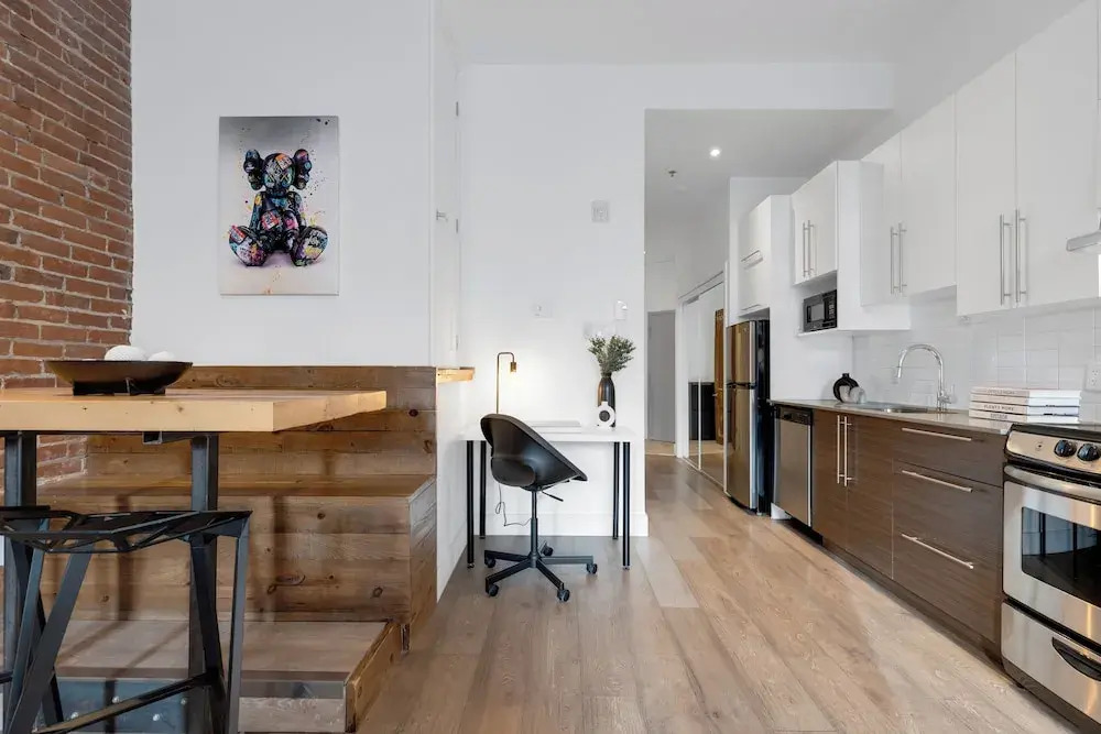 LiV MTL Downtown Montreal Spacious Suites
