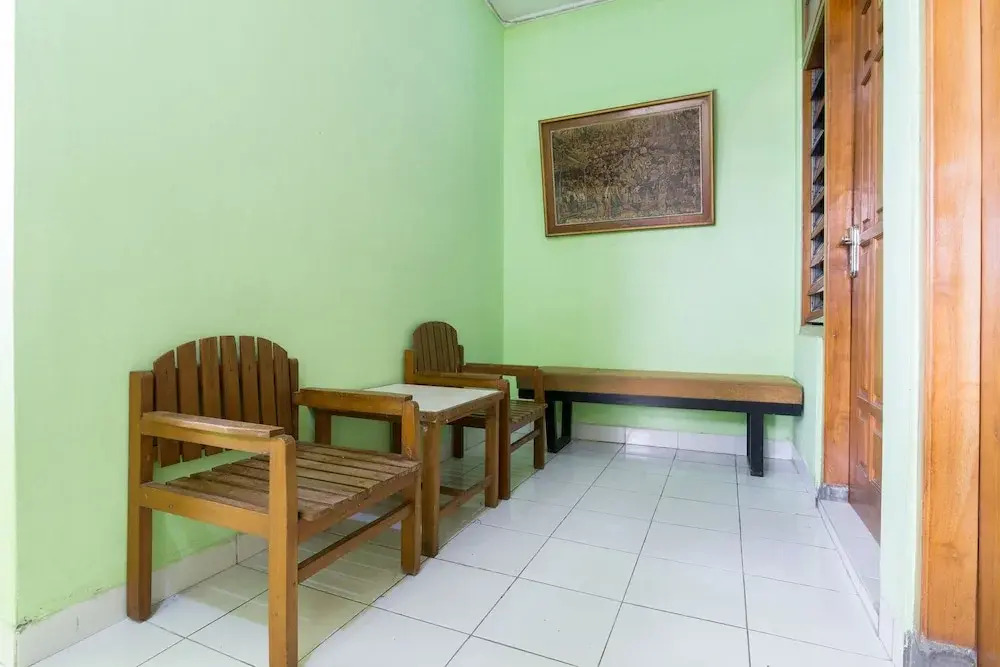 OYO 1412 Hotel Prayogo III Near RS Pratama Yogyakarta
