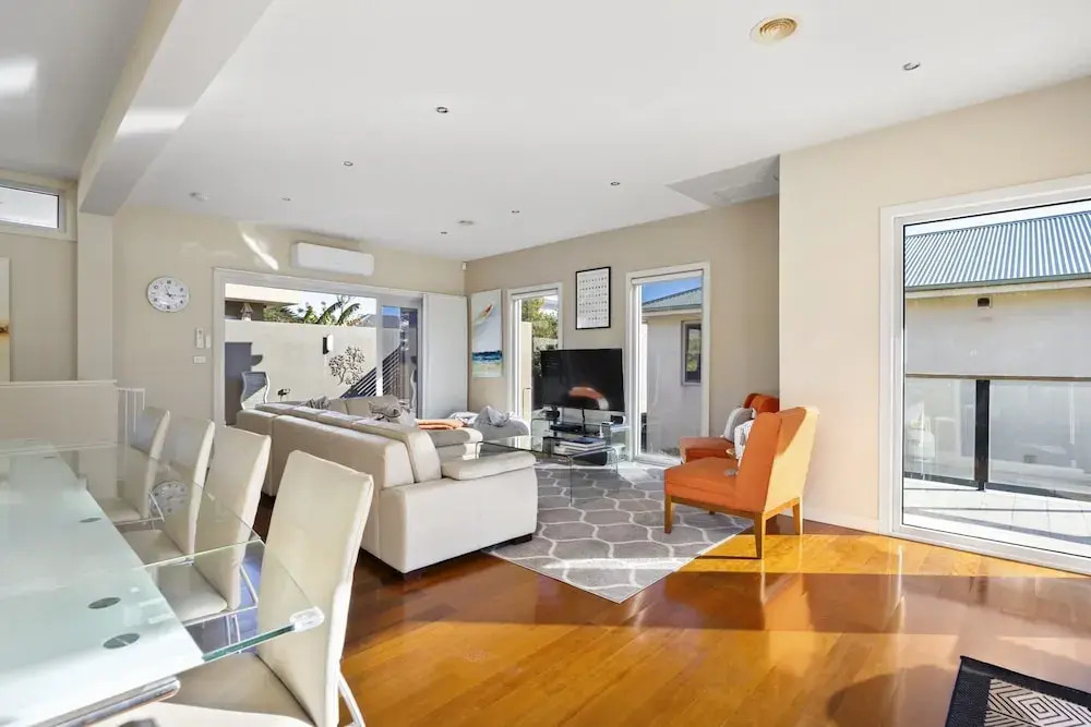 Spacious 3-bed Townhouse Near Dromana Beach