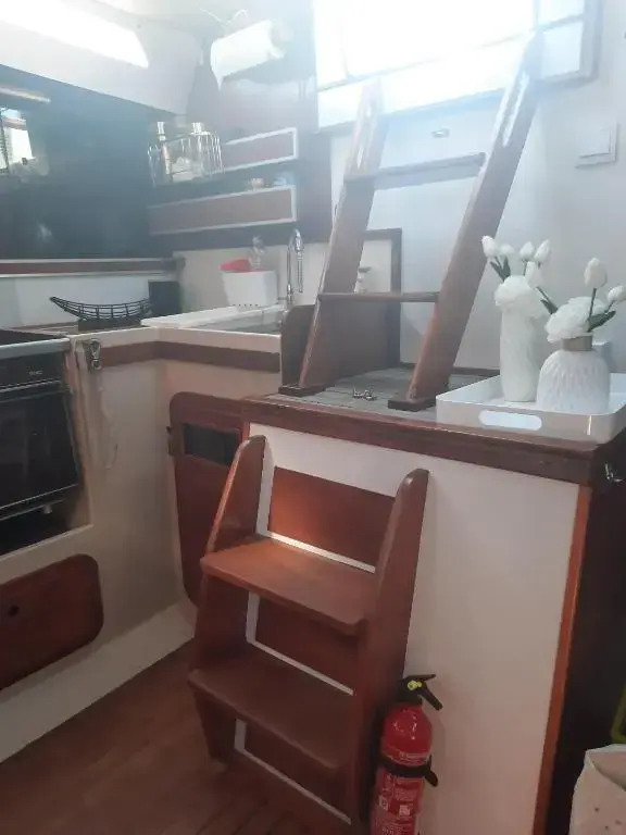 Voilier logement spacieux à louer au port - Gruissan Plage - 11 Aude