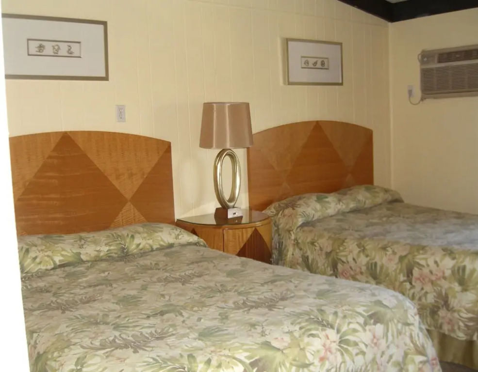 The Amethyst Beach Motel