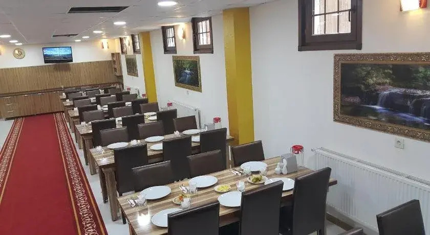 Cennet Sui̇t