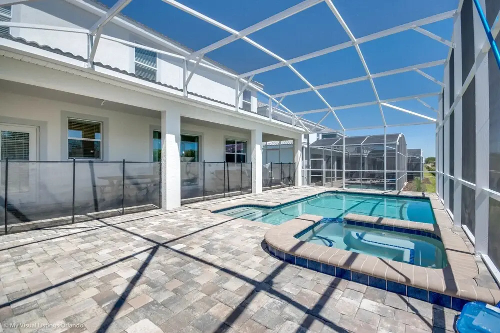 1666 Moonvalley Drive