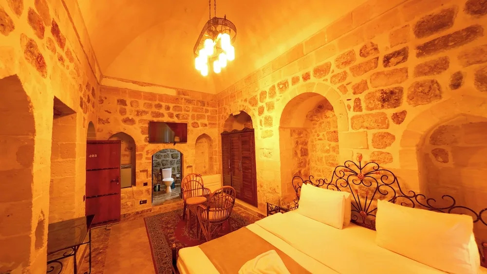 ULUBEY KONAĞI