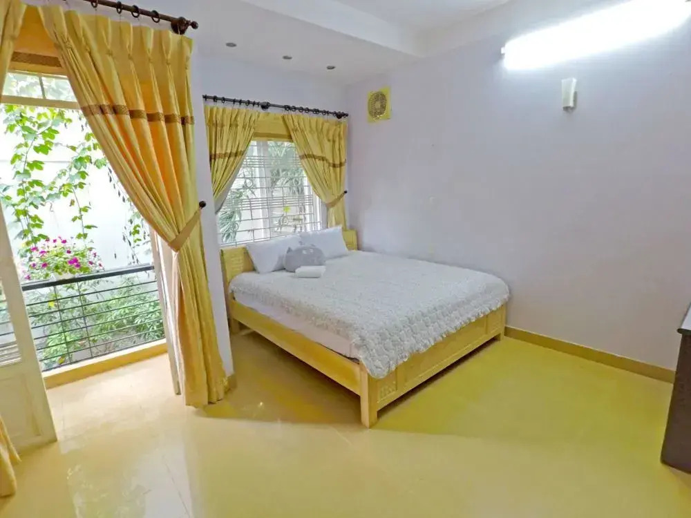 Drop By Saigon Hostel