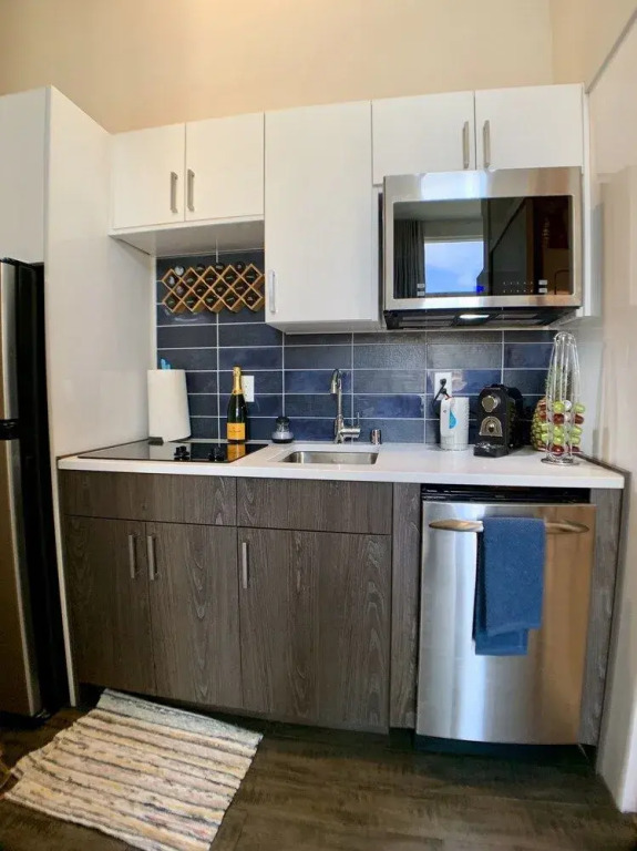 Lofty Studio Prime Cap Hill Area Mins to Downtown