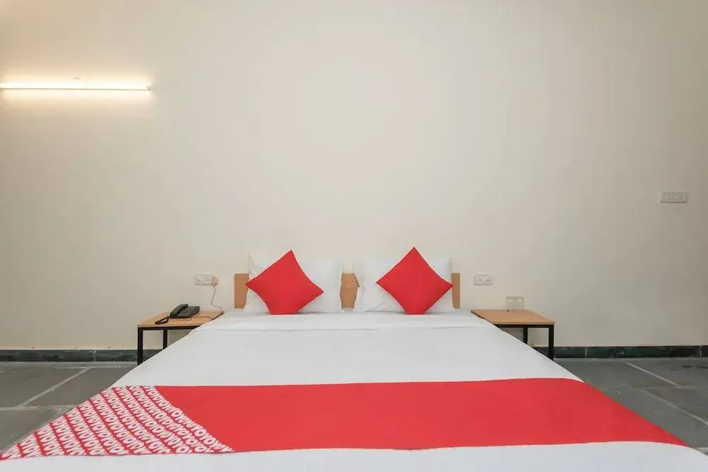 OYO Flagship 45264 Opposite Paryavaran Complex Post Office