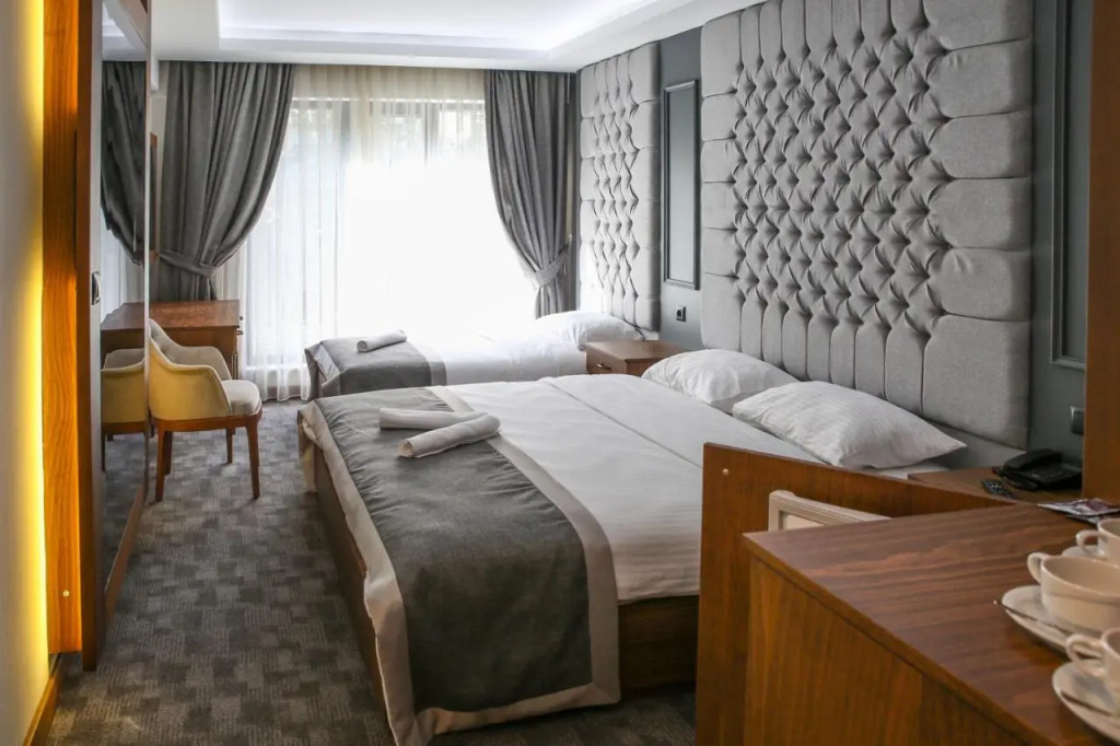 New Gate Hotel