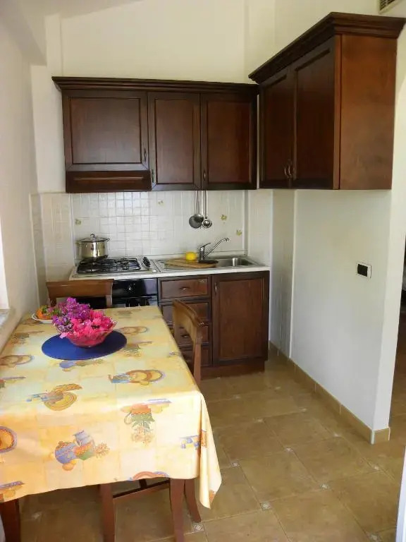 2 bedrooms house at Maratea 500 m away from the beach with sea view enclosed garden and wifi