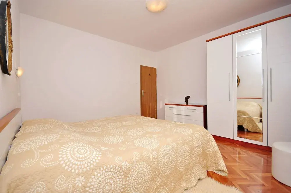 Apartments Iva
