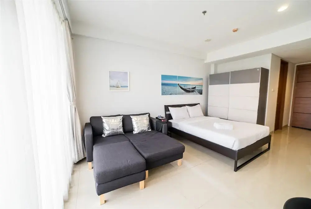 Mountain View Studio @ Dago Suites Apartment with Balcony