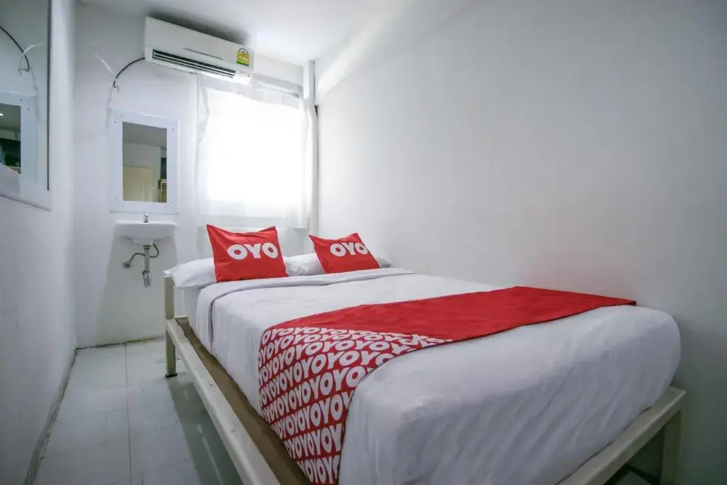 OYO 568 Art Hotel Hua Lamphong - Hostel