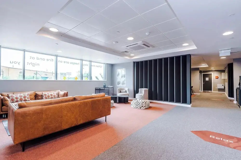 Hilltop Serviced Apartments - Sheffield