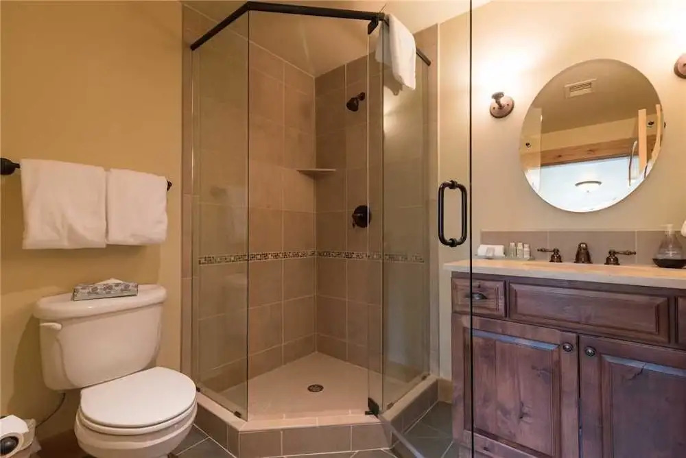 6204 Bear Lodge, Trappeur's Crossing Apartment 4