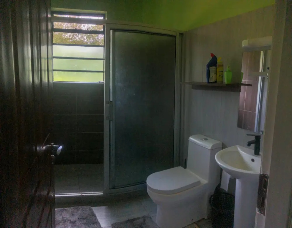 Stunning Karen Home With Modern Amenities