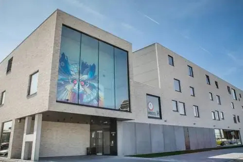 Hostel H