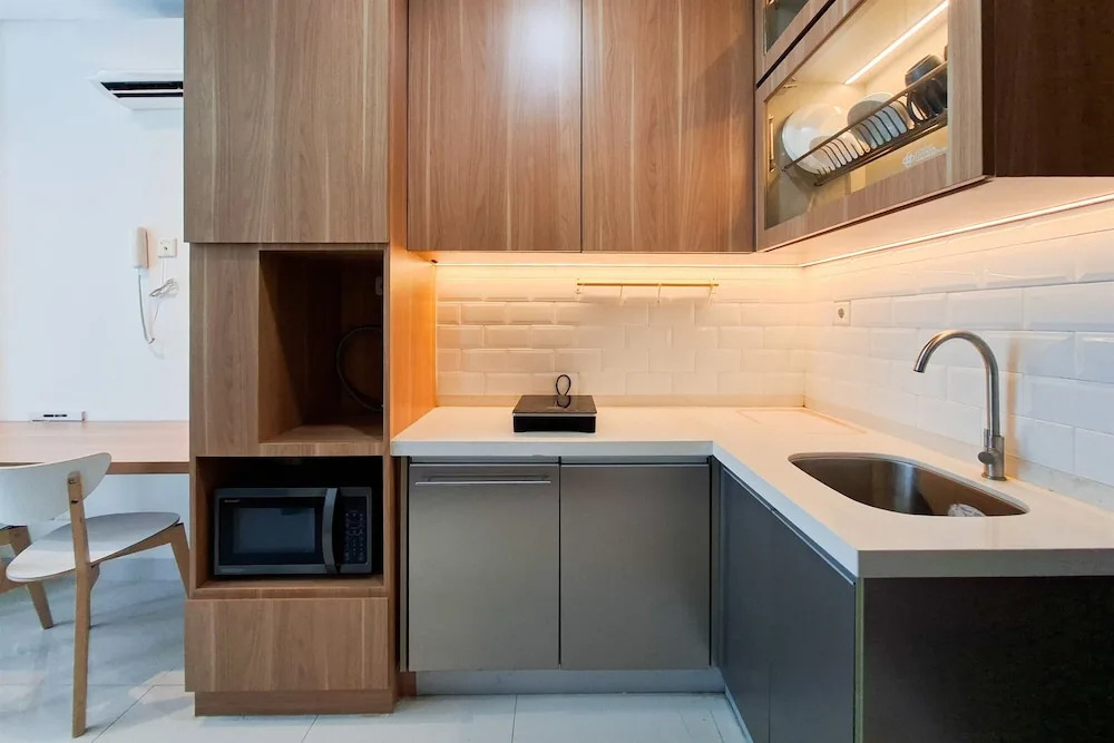 Wooden Touch 1Br At Brooklyn Alam Sutera Apartment