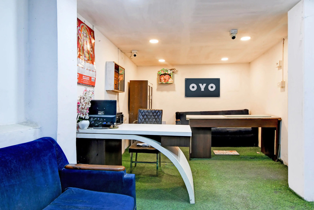 Fabhotel The Infinity