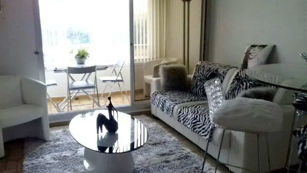Studio in Agde, With Private Pool and Furnished Terrace - 50 m From th