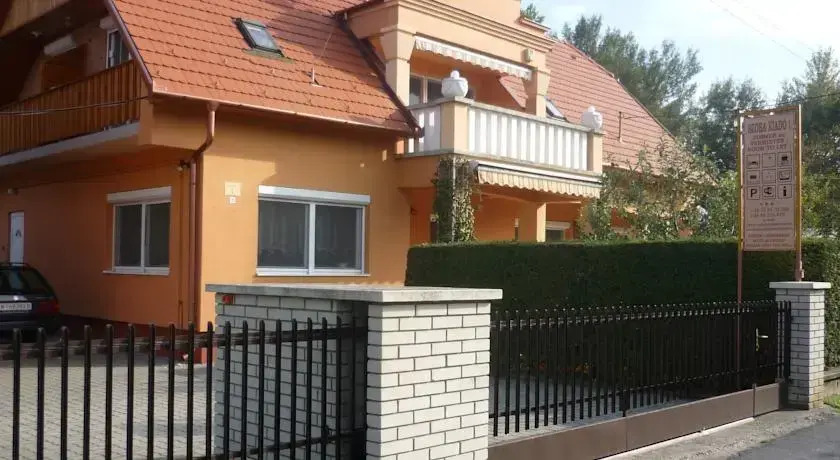 Szabó Nyaralóház