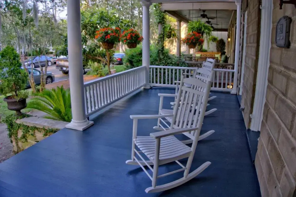 Beautiful 6 Bed, 5 Bath Historic Savannah Home