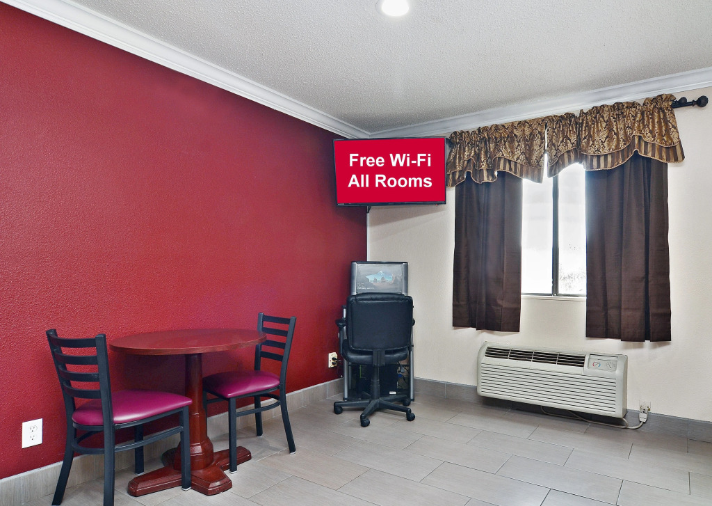 Red Roof Inn Binghamton North