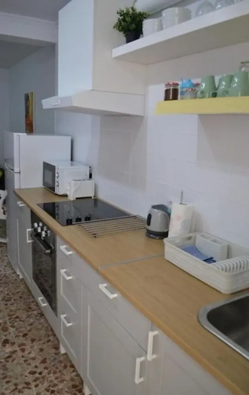 Exceptional Fully Refurbished 1 bed Apartment