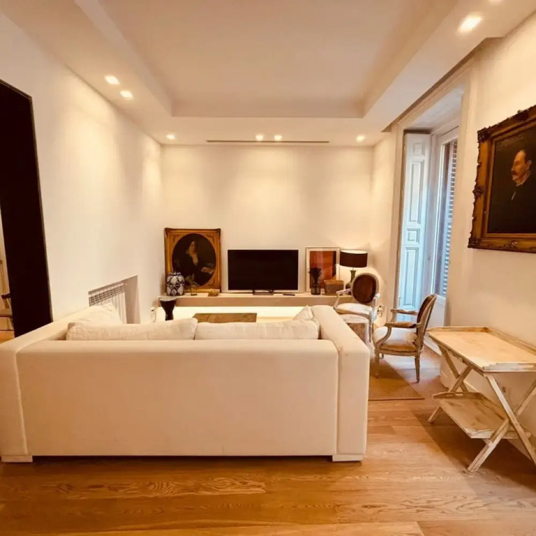 The Pelayo Majestic Luxury 3 Bedroom in Chueca