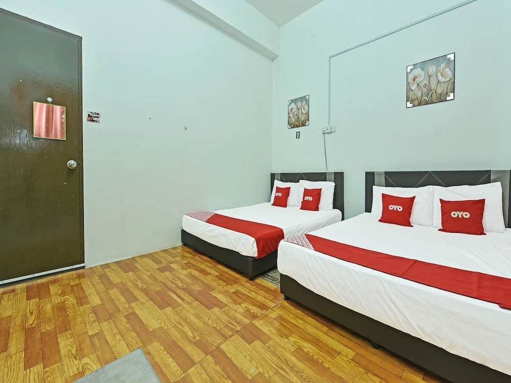 OYO 90431 Cz Hotel
