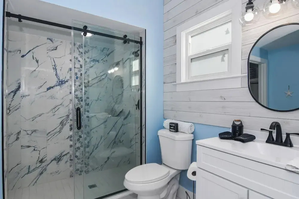 1 Mi to Fort Myers Beach Access! Chic Coastal Home