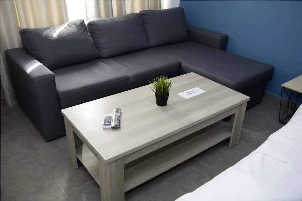 Luxor Suites Venizelou