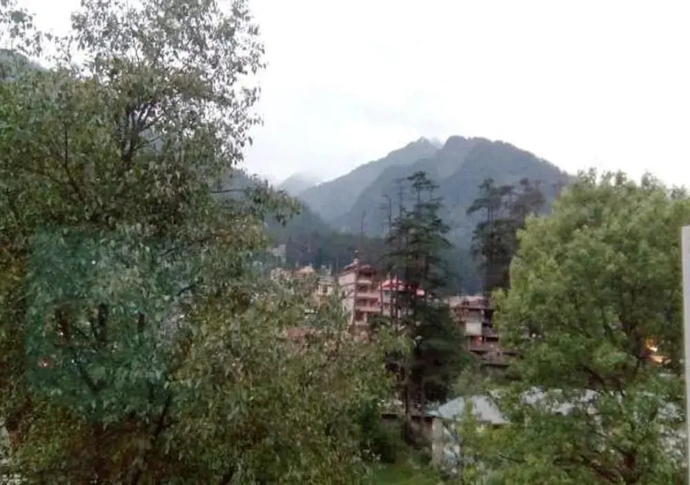 OYO 22664 Hotel Whispering River
