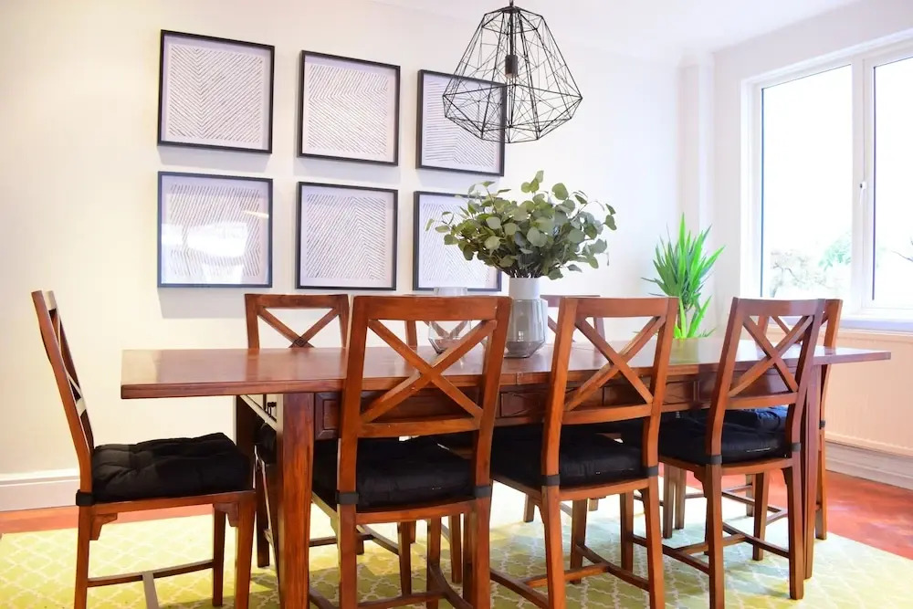 3 Bedroom Flat Near Hyde Park