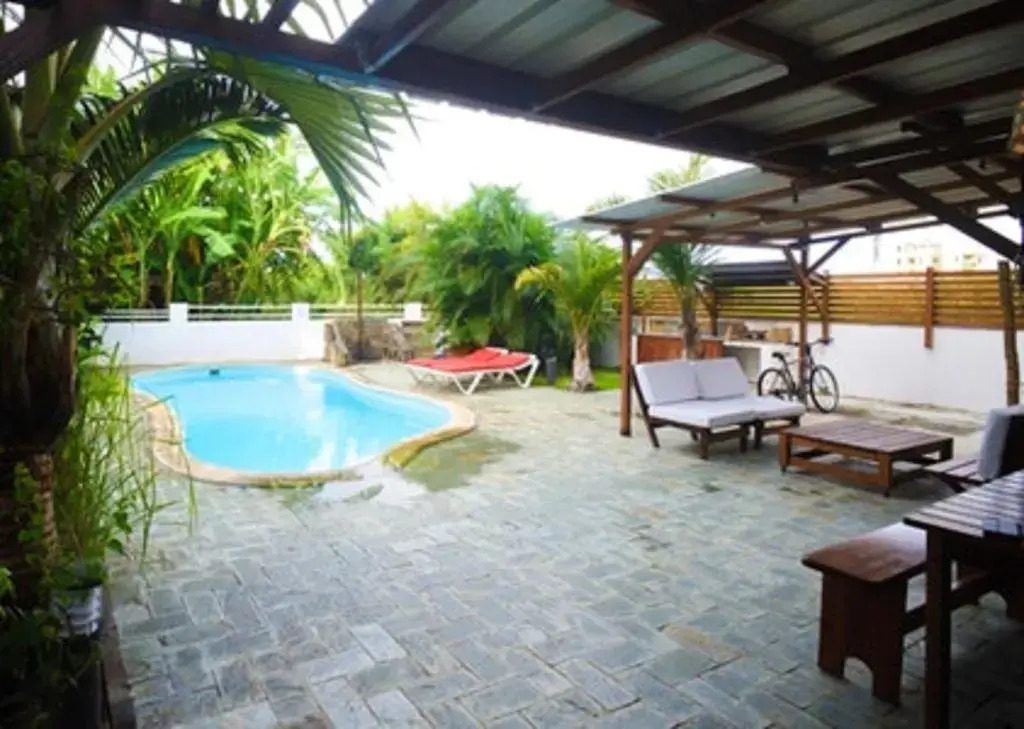 Apartment With one Bedroom in Pereybere, With Shared Pool, Enclosed Garden and Wifi - Near the Beach