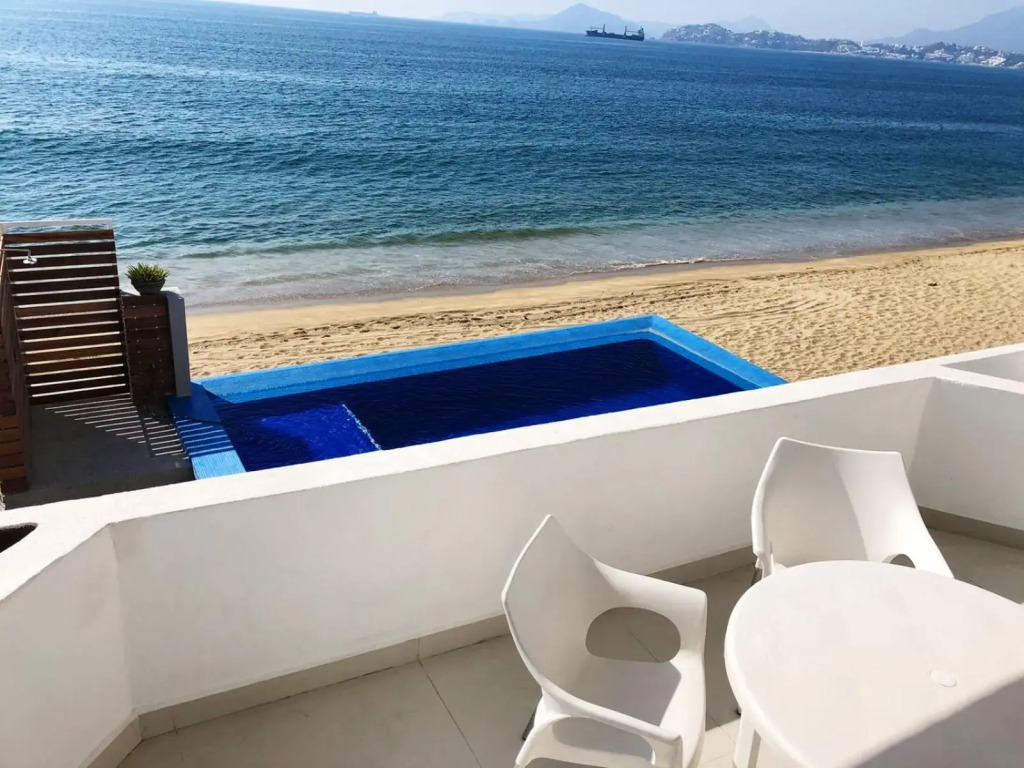 Increible Departamento A Pie De Playa En Manzanillo, Completamente Nuevo