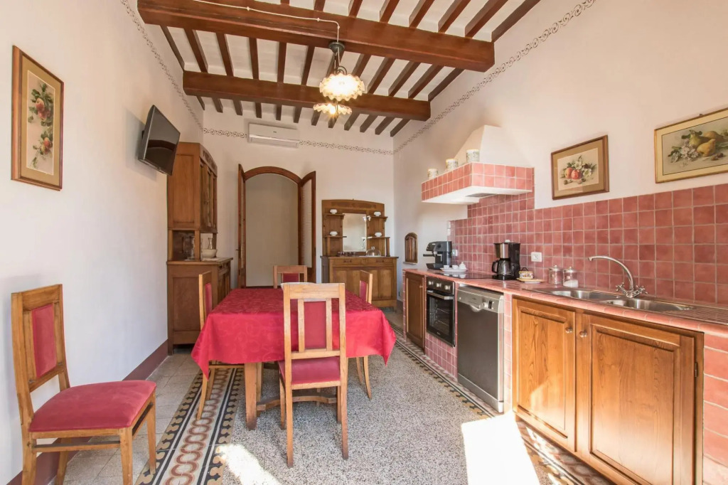 House only 4 km from Cortona, sleeps 12. Private pool, AC, Wi-Fi and small gym!-Villa Pergo