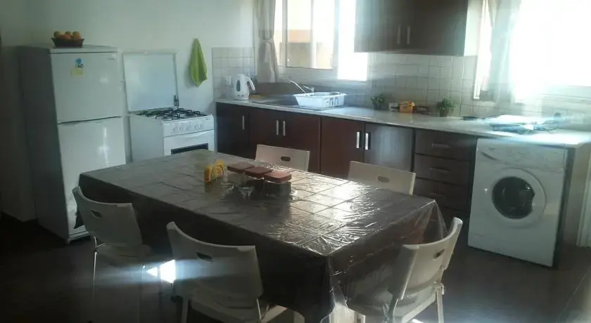 Nikis Lodge