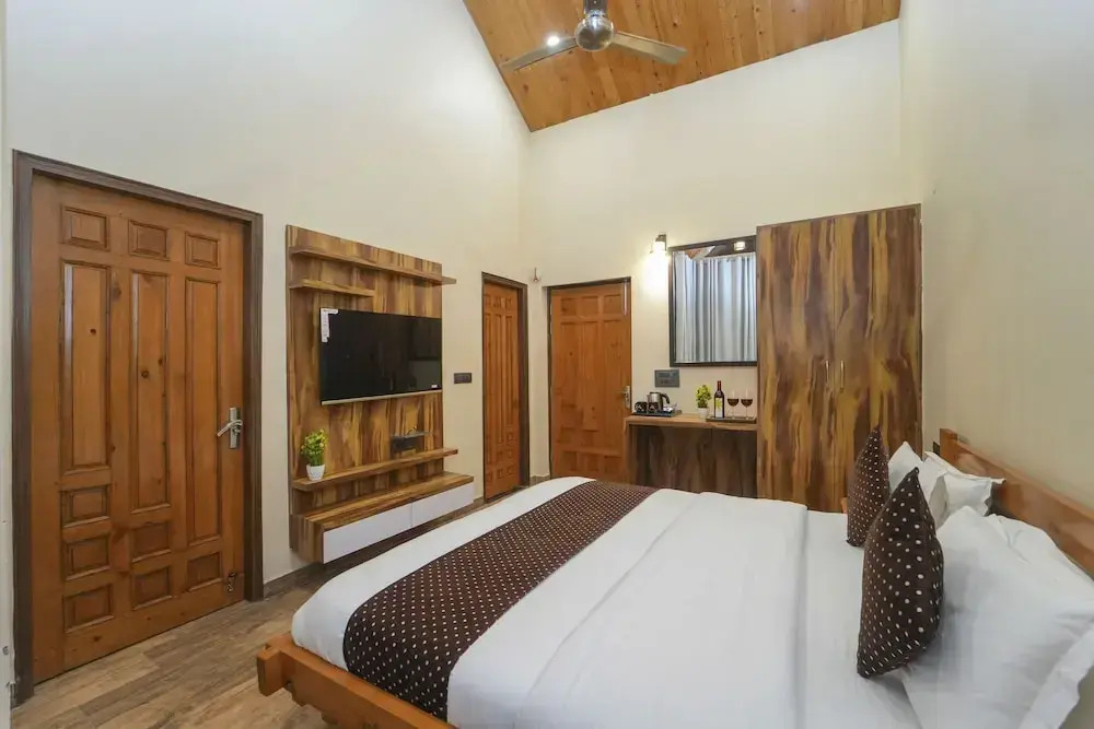 La Belle Vue by Dumnu Homes