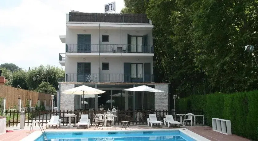 Hotel LAst