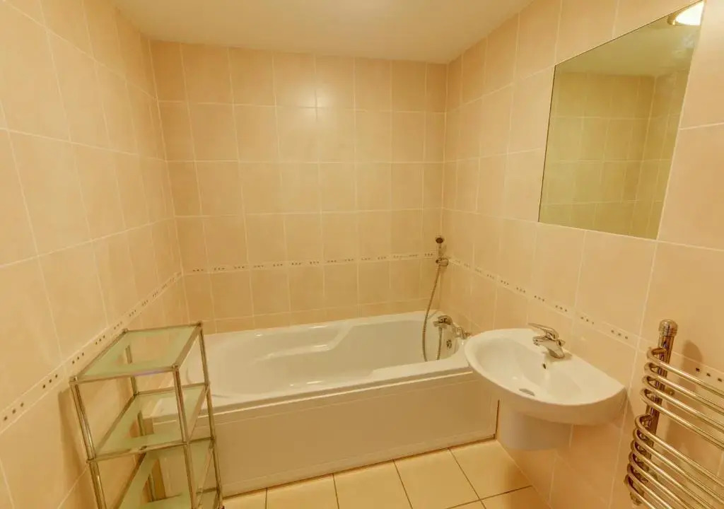 Flat 9 Broadleys