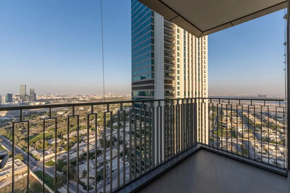 Sleek 2BR at Downtown Close to Dubai Mall