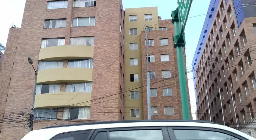 Suites Parque Real